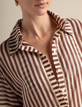 Salida de playa camisa Touche con botones para mujer