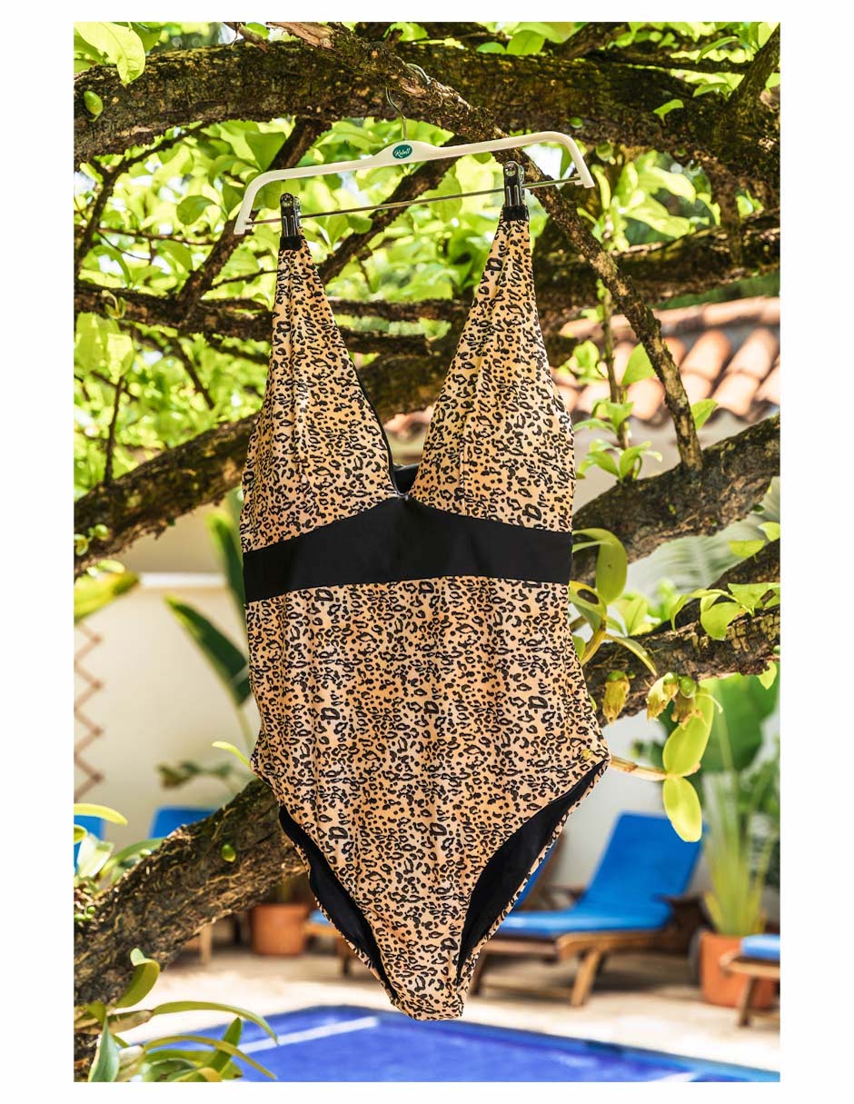 Traje de baño completo estampado animal print para mujer 7