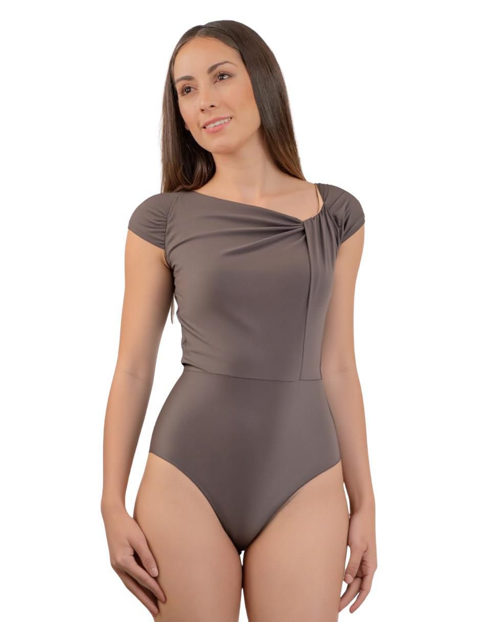 Traje de baño completo para mujer